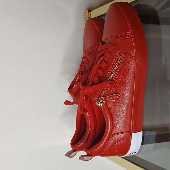 Guess mens red and white zip side sneakers  size 9.5 - Picture 6 of 13